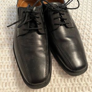 Barely worn Collection by Clark’s Leather lace up dress shoes